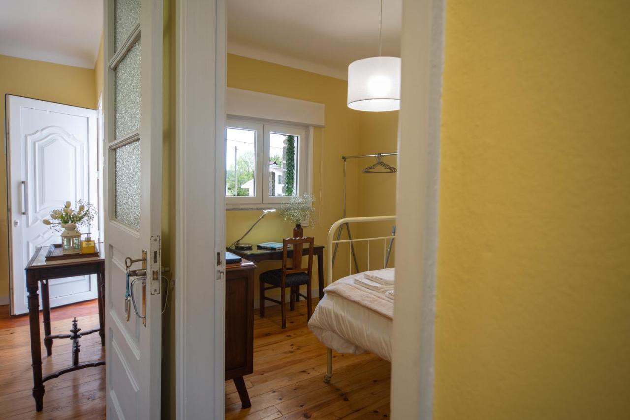 Casa Do Carvalhal - Natureza No Centro Da Cidade Guest House ซังตามาเรีย ดา เฟย์รา ภายนอก รูปภาพ