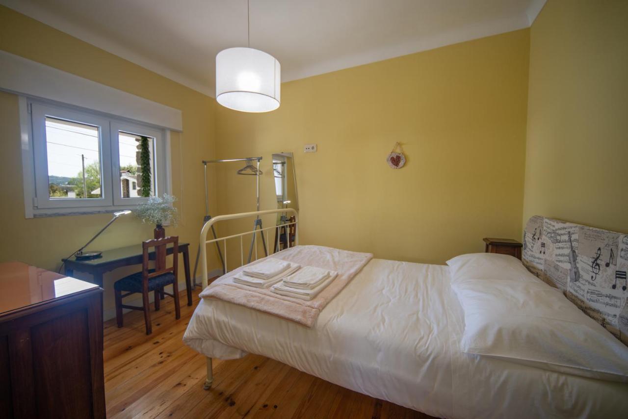 Casa Do Carvalhal - Natureza No Centro Da Cidade Guest House ซังตามาเรีย ดา เฟย์รา ภายนอก รูปภาพ